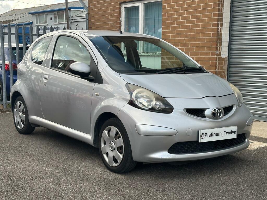 Toyota Aygo Hatchback Blue #1