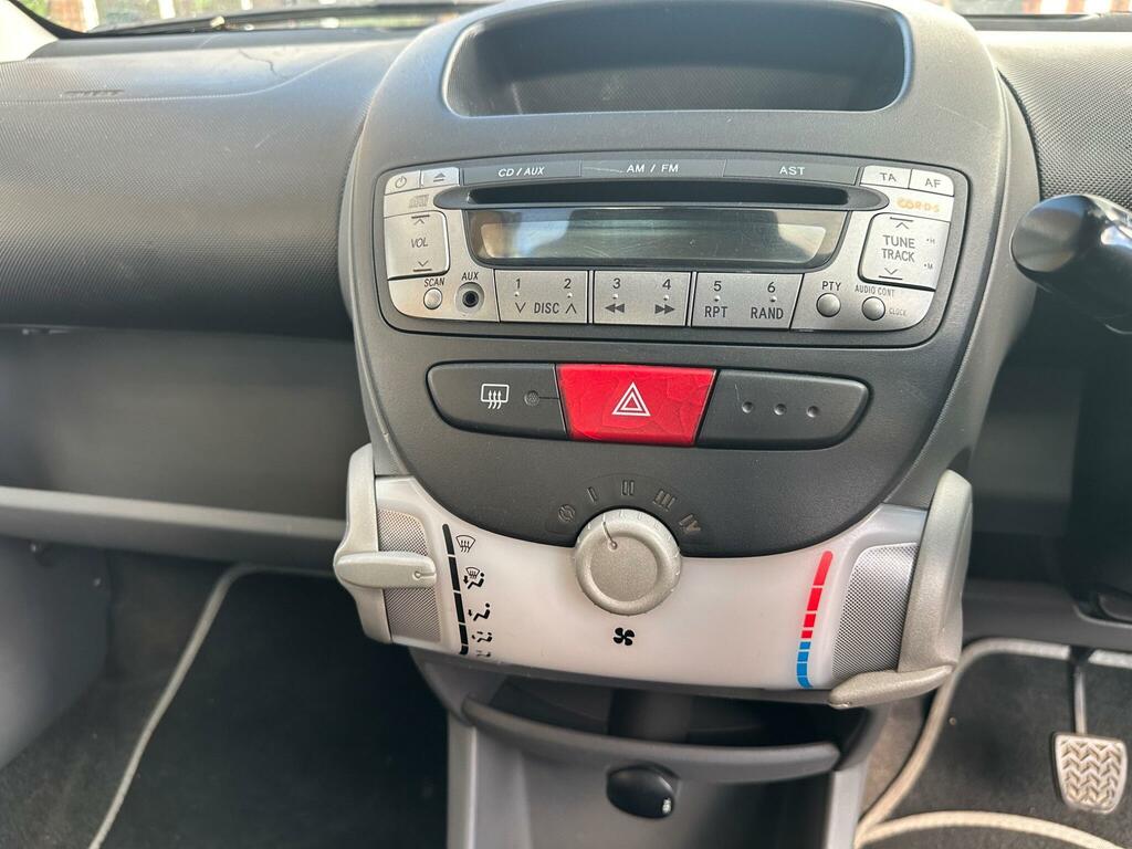 Toyota Aygo Hatchback Blue #13
