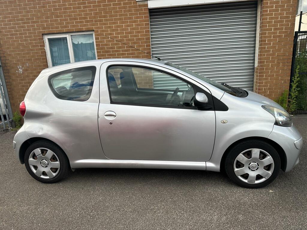 Toyota Aygo Hatchback Blue #5