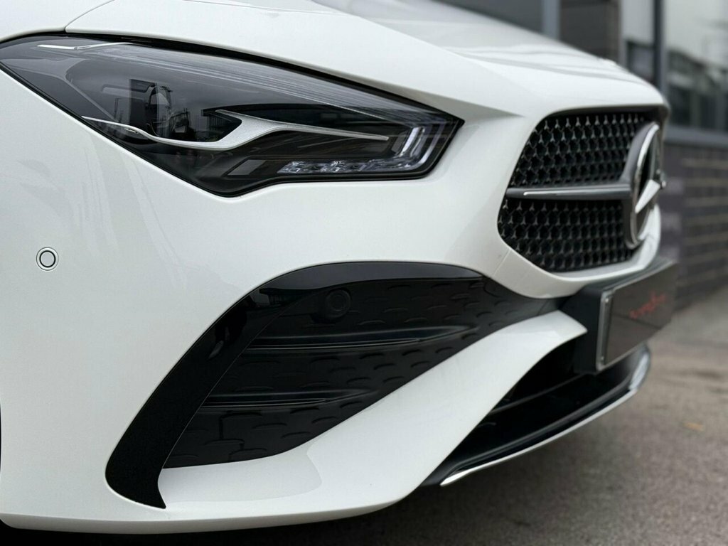 Mercedes-Benz CLA Class 1.3L Amg Line White #3
