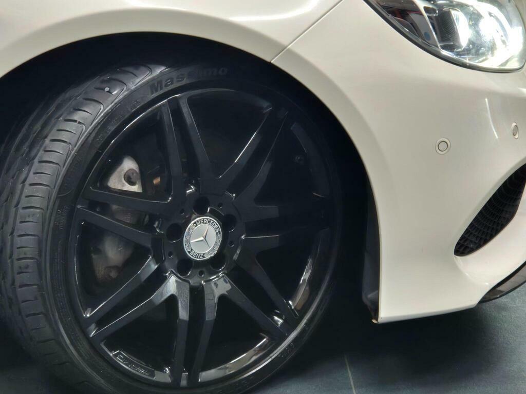 Mercedes-Benz E Class Cdi Se Black #26