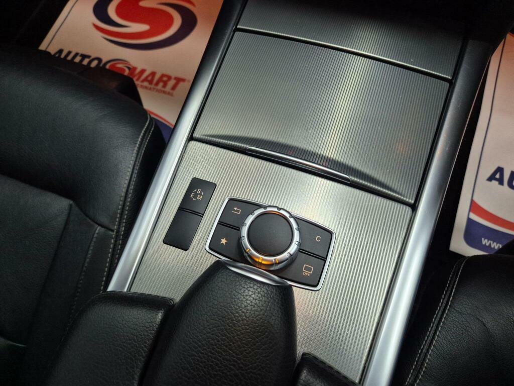 Mercedes-Benz E Class Cdi Se Black #24