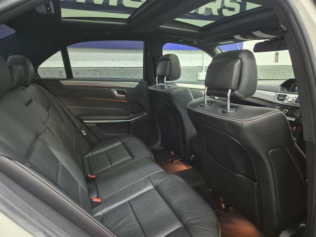 Mercedes-Benz E Class Cdi Se Black #21