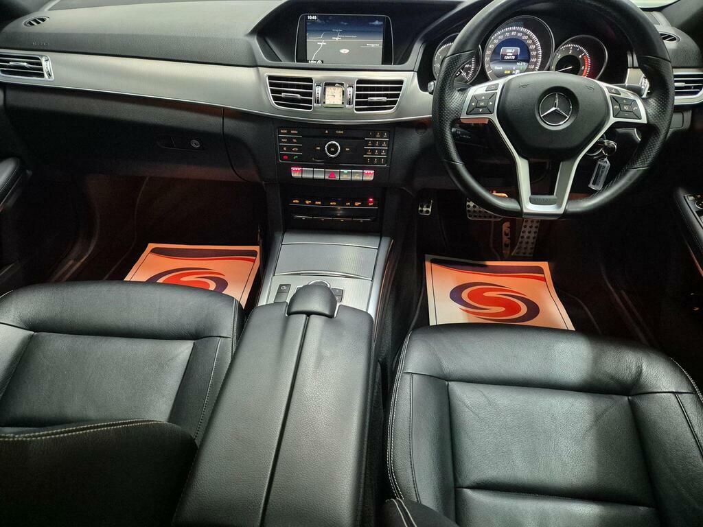Mercedes-Benz E Class Cdi Se Black #18