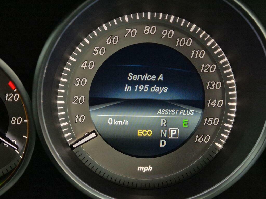 Mercedes-Benz E Class Cdi Se Black #38