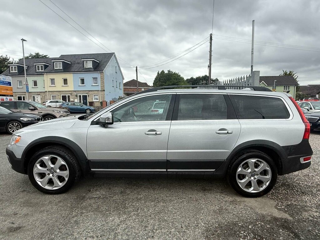 Volvo XC70 2.0 Xc70 Se Luxury D3 Silver #4
