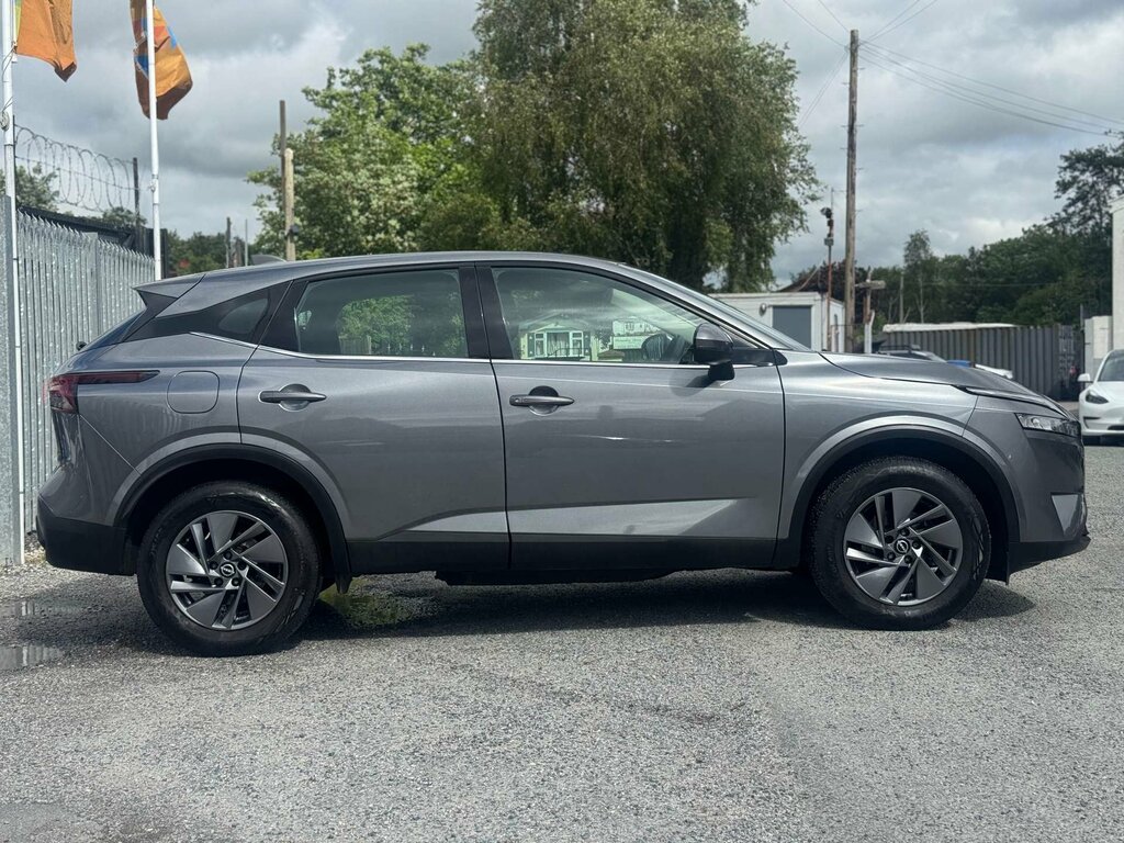 Nissan Qashqai 1.3 Qashqai Acenta Premium Dig-t Mhev LS72UEZ Grey #4