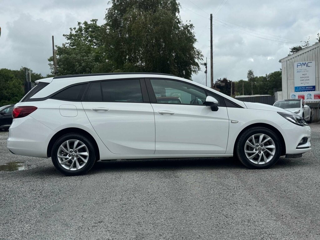 Vauxhall Astra 1.6 Astra Tech Line Nav Cdti Ecotec Ss White