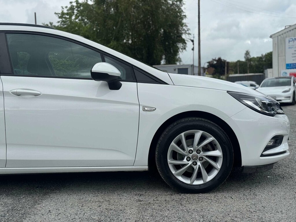 Vauxhall Astra 1.6 Astra Tech Line Nav Cdti Ecotec Ss FA19NVH White #5