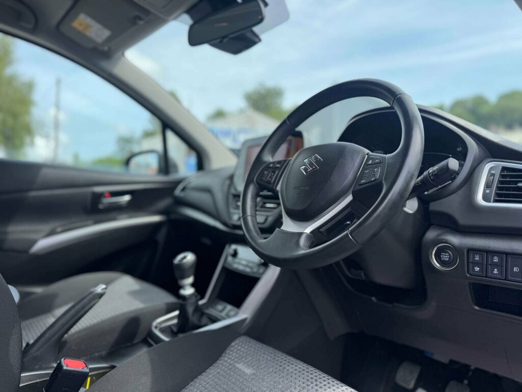Suzuki SX4 S Cross Hatchback Blue #35