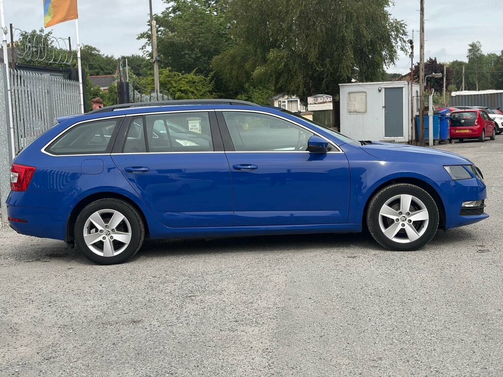 Skoda Octavia 1.6 Octavia Se Technology Tdi CX20OTH Blue #4