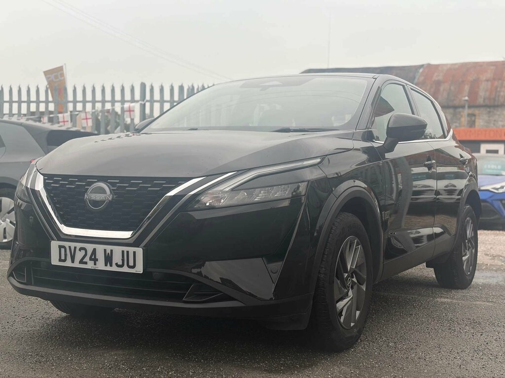 Nissan Qashqai 1.3 Qashqai Acenta Premium Dig-t Mhev DV24WJU Black #3