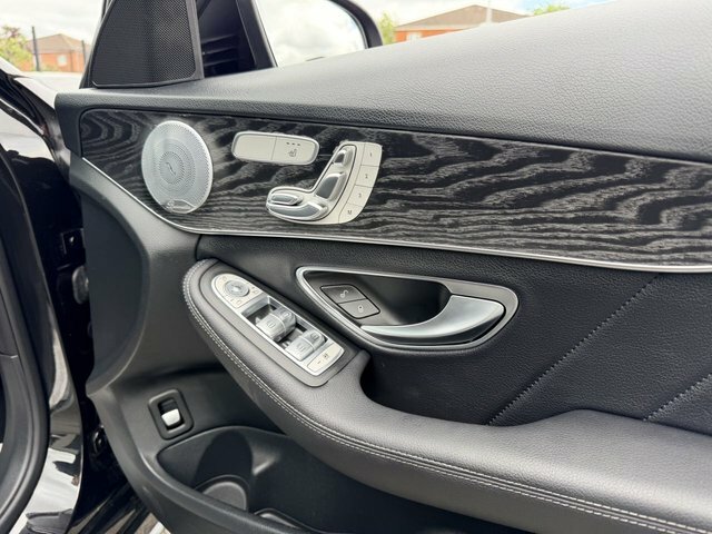 Mercedes-Benz C Class White #8