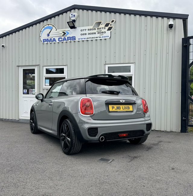 Mini Hatch 1.5 Cooper D Hatchback Grey #3