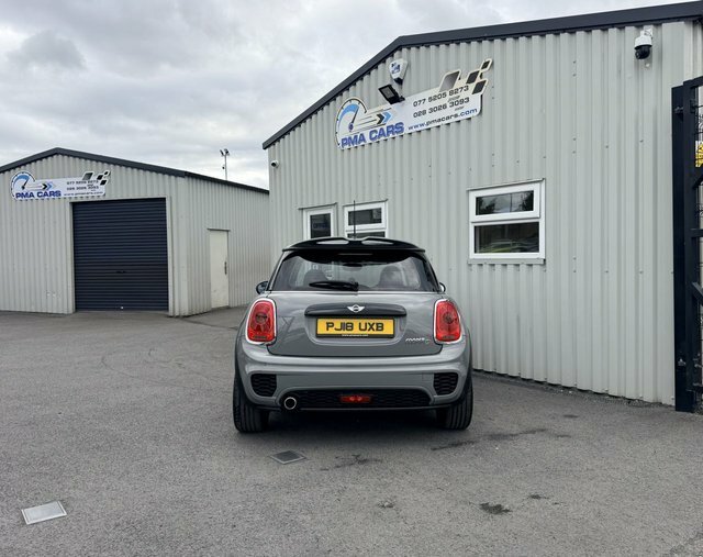 Mini Hatch 1.5 Cooper D Hatchback Grey #4
