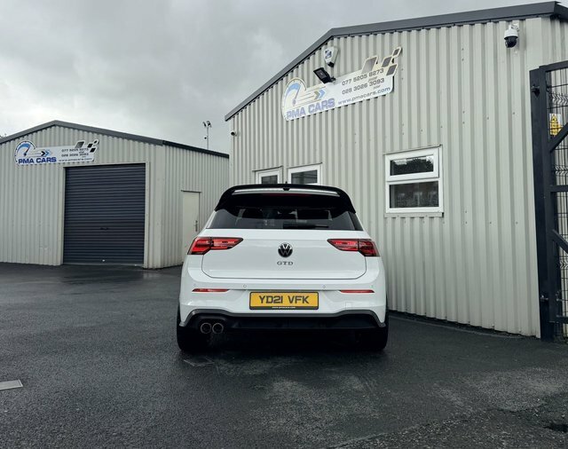 Volkswagen Golf 2.0 Tdi Gtd Hatchback YD21VFK White #4