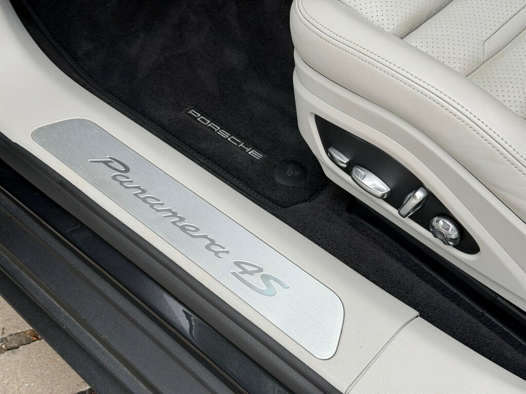 Porsche Panamera T V8 Turbo Grey #81