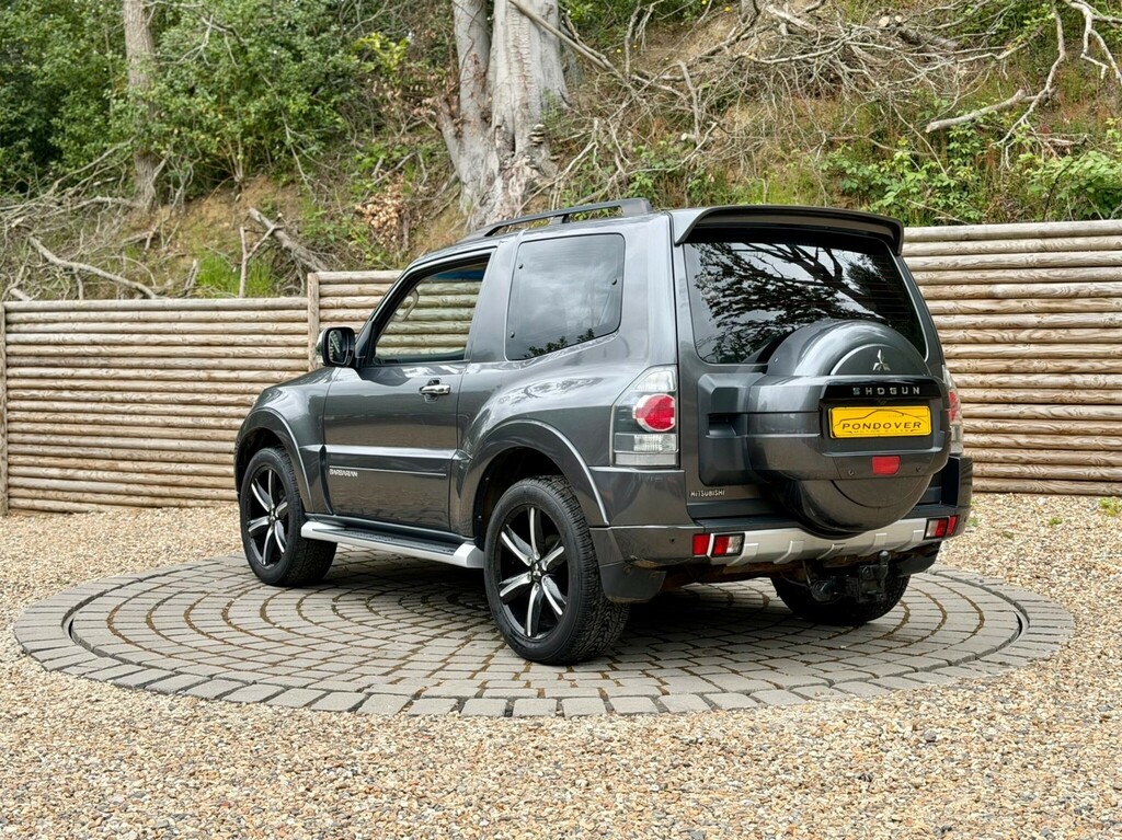 Mitsubishi Shogun 3.2 Di-dc 187 4Work Sg2 Van Grey #10