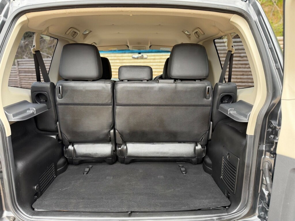 Mitsubishi Shogun 3.2 Di-dc 187 4Work Sg2 Van Grey #31