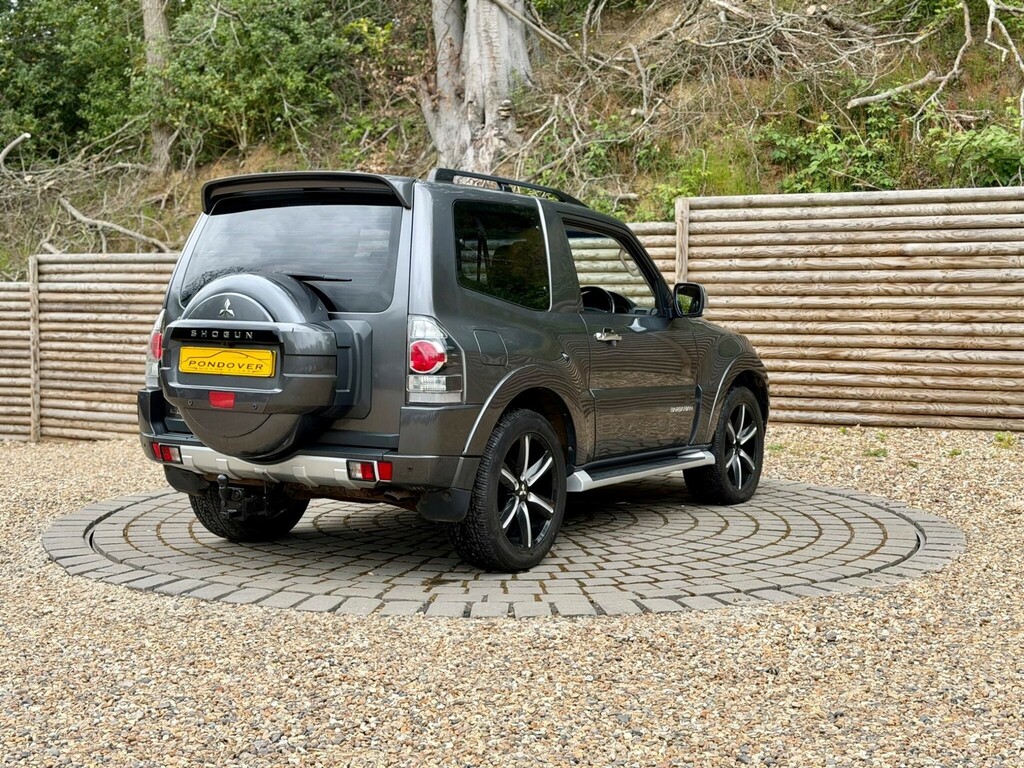 Mitsubishi Shogun 3.2 Di-dc 187 4Work Sg2 Van Grey #12