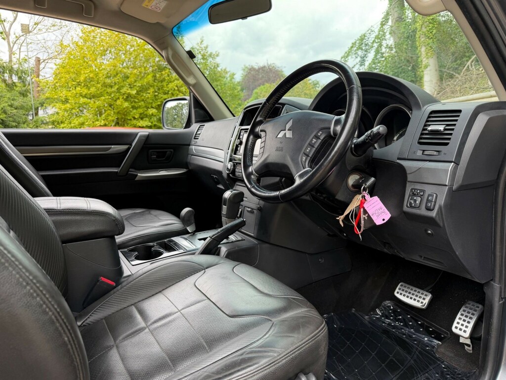 Mitsubishi Shogun 3.2 Di-dc 187 4Work Sg2 Van Grey #29