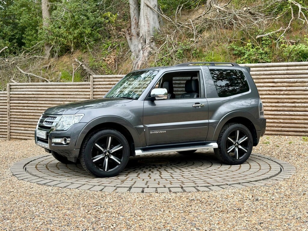 Mitsubishi Shogun Suv Grey #5