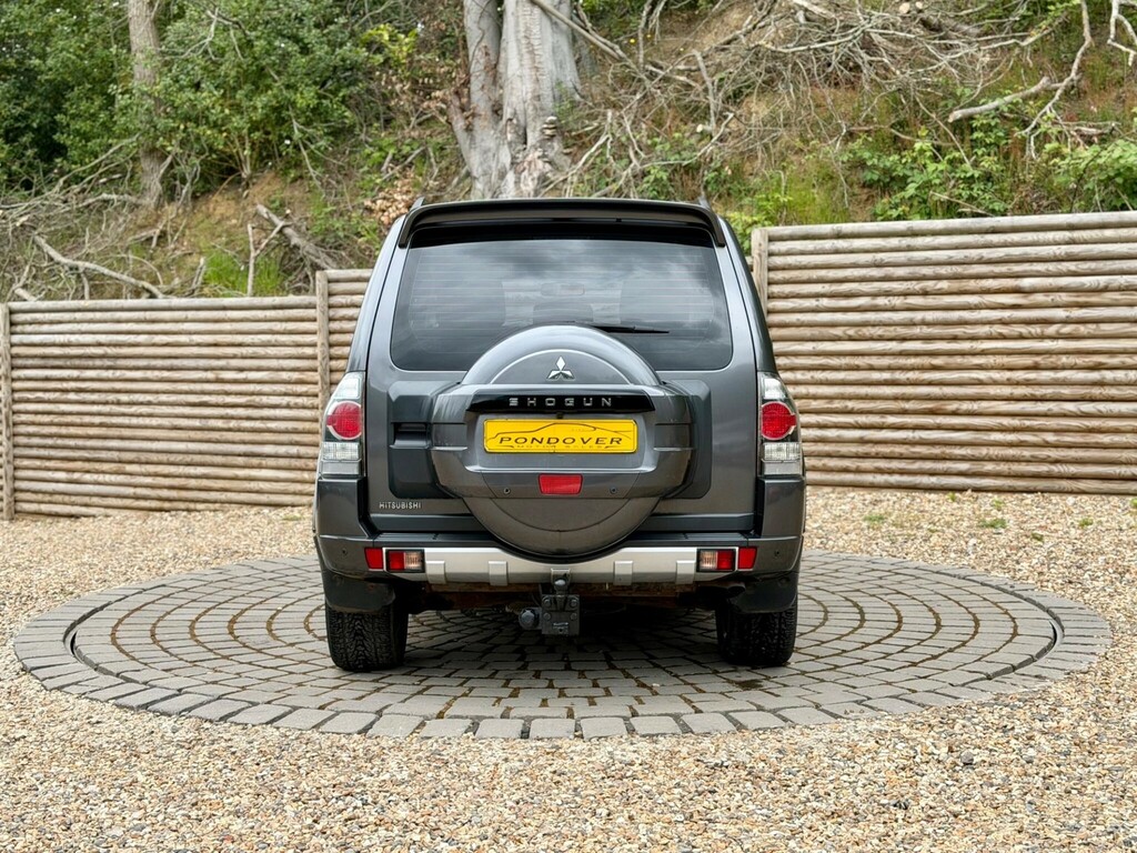Mitsubishi Shogun 3.2 Di-dc 187 4Work Sg2 Van Grey #11