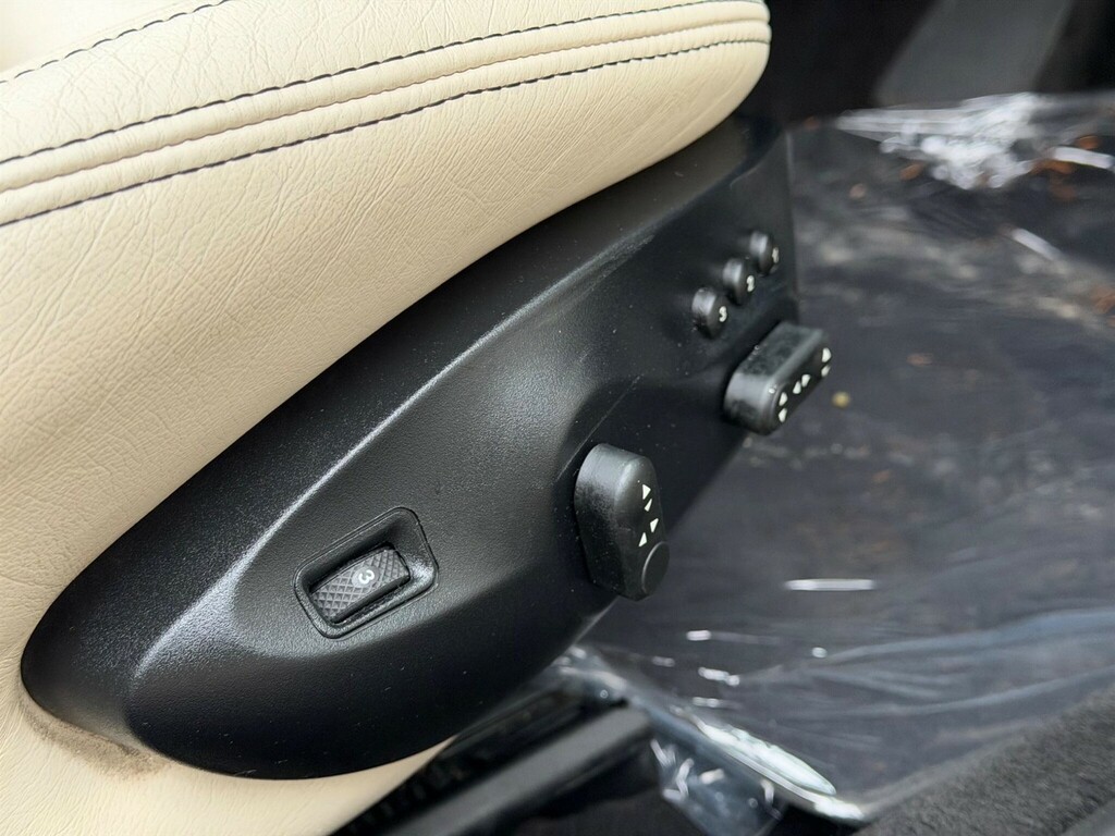 Maserati GranCabrio Grancabrio Mc 2-Door Black #64