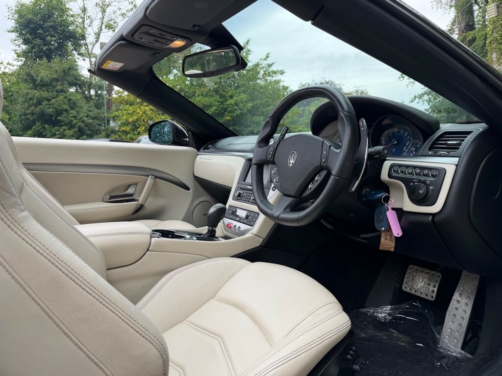 Maserati GranCabrio Grancabrio Mc 2-Door Black #41