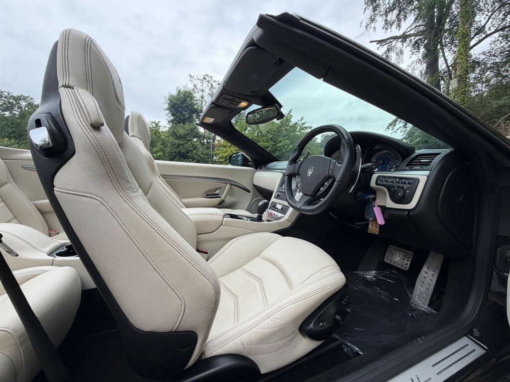 Maserati GranCabrio Grancabrio Mc 2-Door Black #40