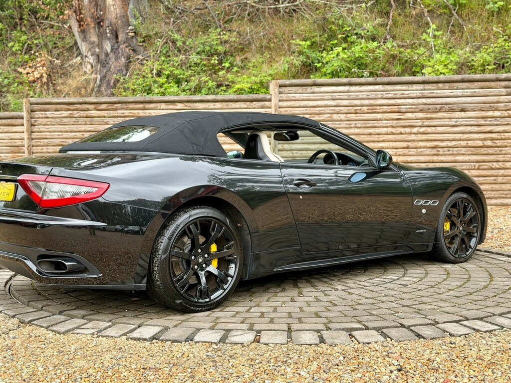 Maserati GranCabrio Grancabrio Mc 2-Door Black #81