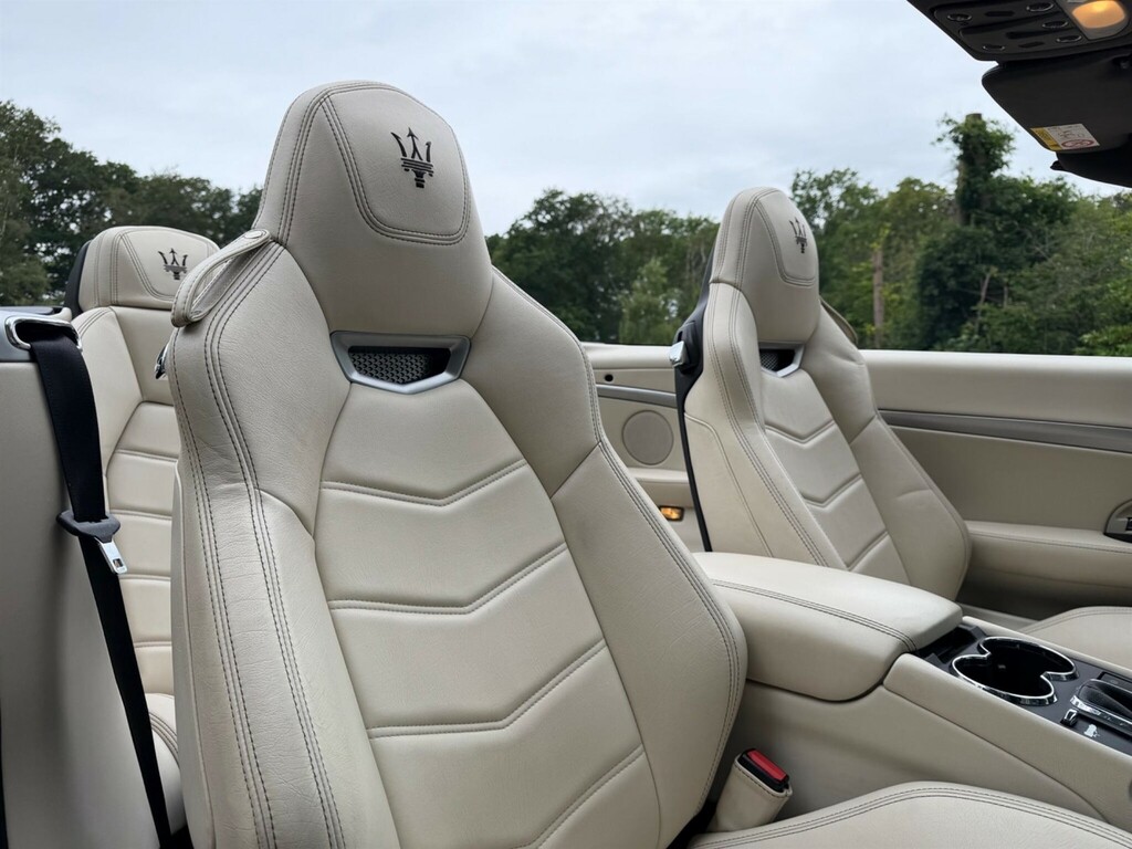 Maserati GranCabrio Mc Blue #60