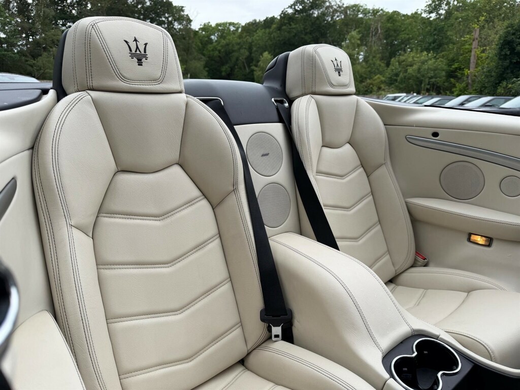 Maserati GranCabrio Mc Blue #74