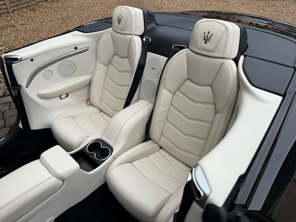 Maserati GranCabrio Grancabrio Mc 2-Door Black #35