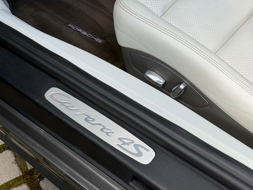 Porsche 911 S Pdk Silver #66