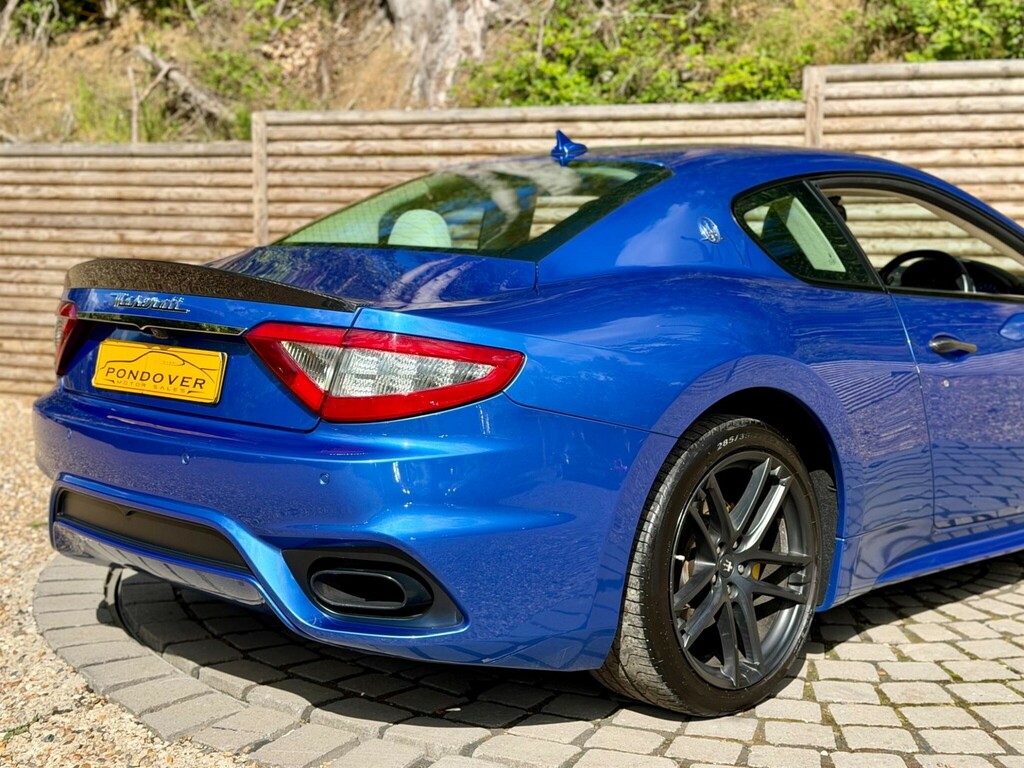 Maserati GranTurismo Coupe Grey #80