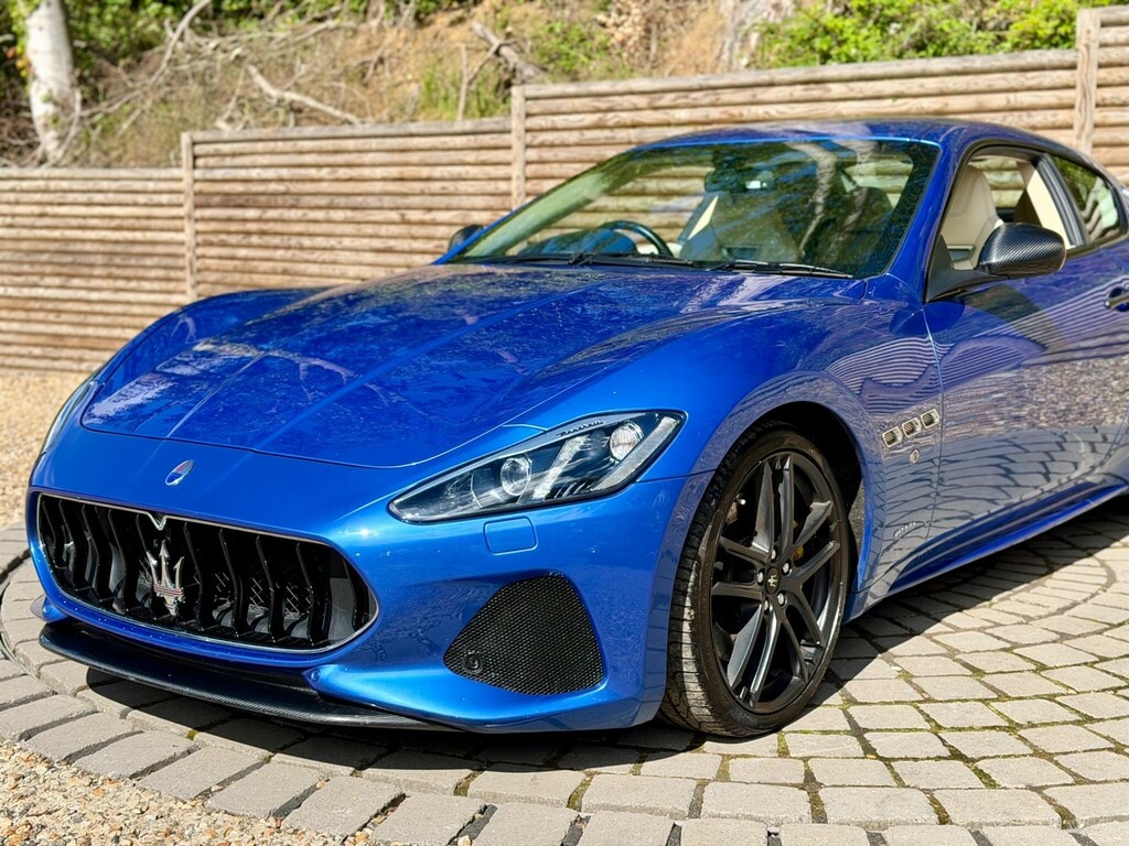Maserati GranTurismo Coupe Grey #84