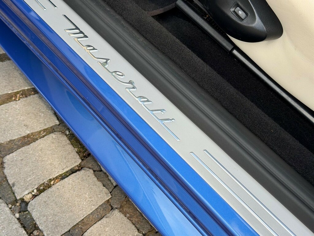 Maserati GranTurismo Coupe Grey #67