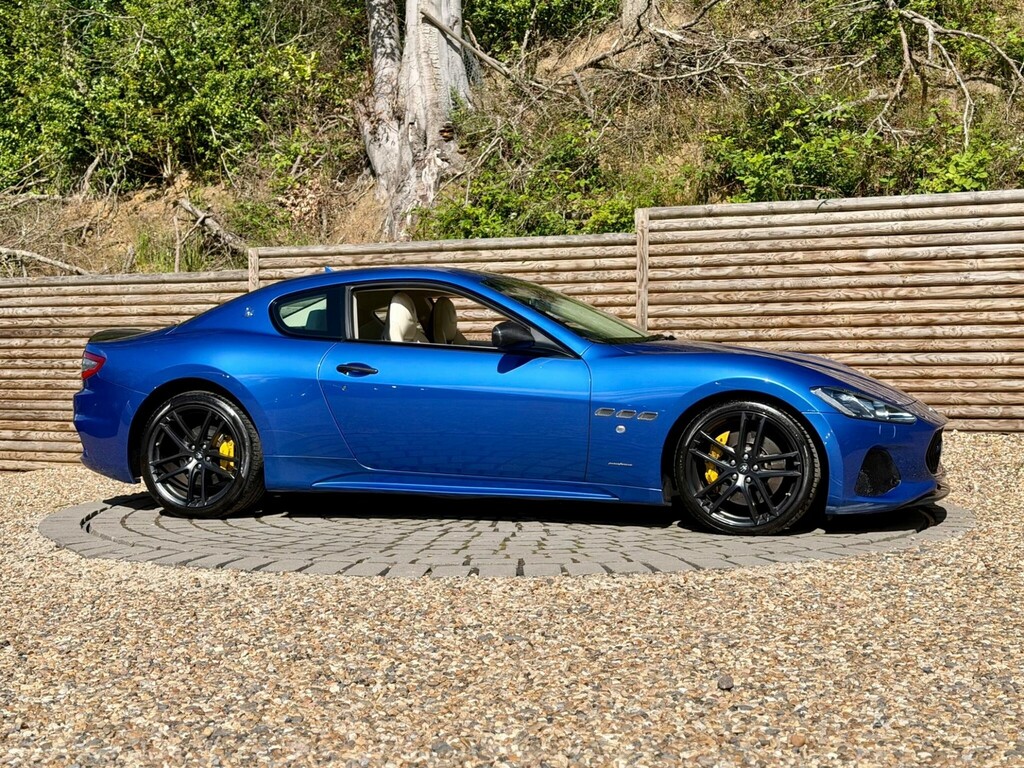 Maserati GranTurismo Coupe Grey #22