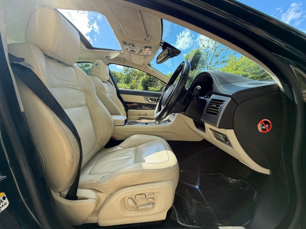 Jaguar XF V6 S Luxury Silver #46