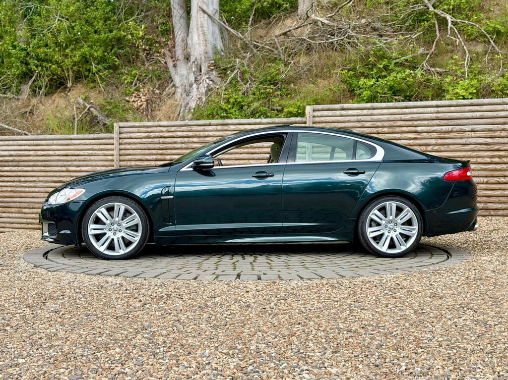 Jaguar XF Saloon Grey #10