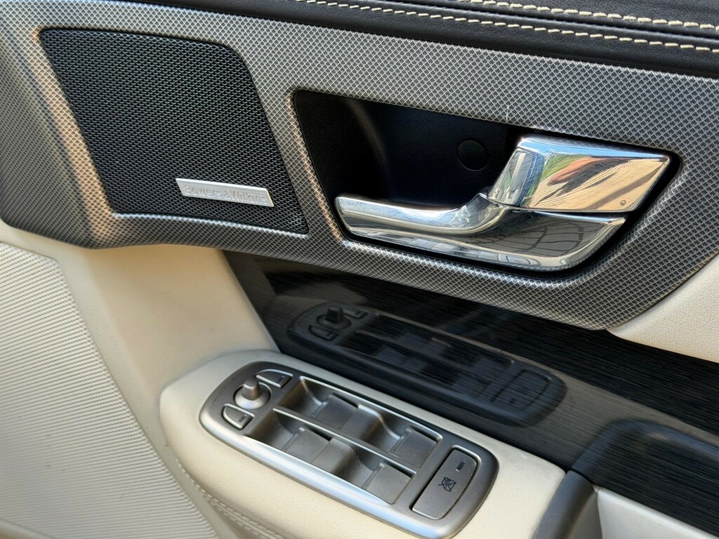 Jaguar XF V6 S Luxury Silver #72