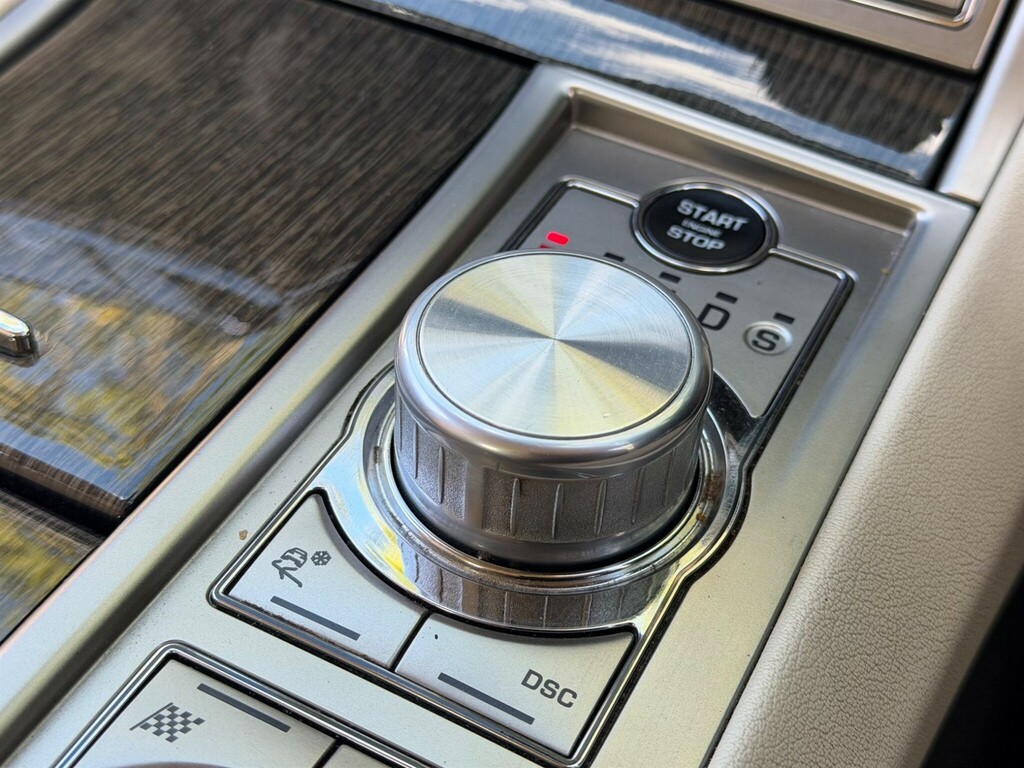 Jaguar XF V6 S Luxury Silver #58