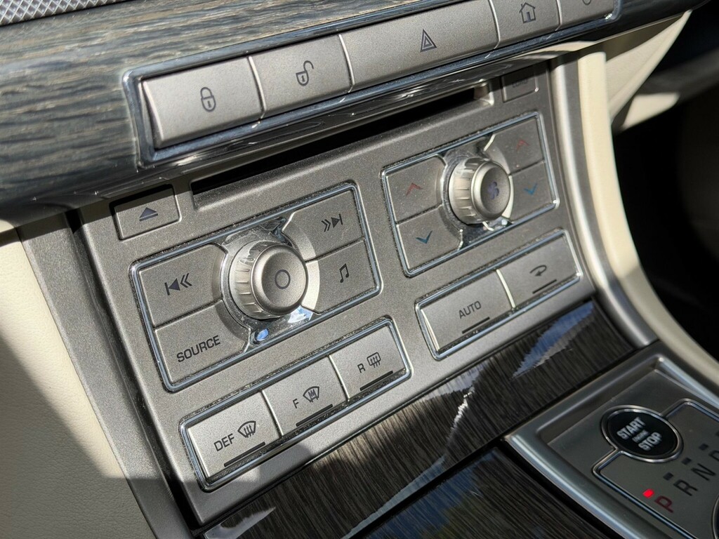 Jaguar XF V6 S Luxury Silver #82