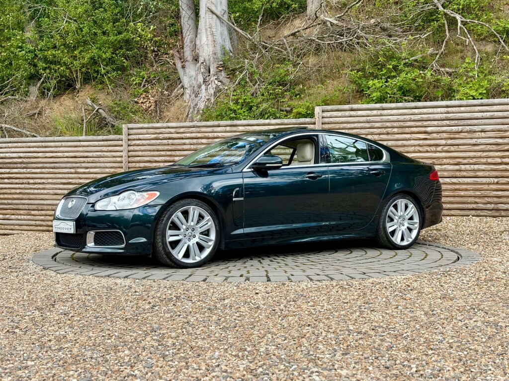 Jaguar XF Saloon Green #5