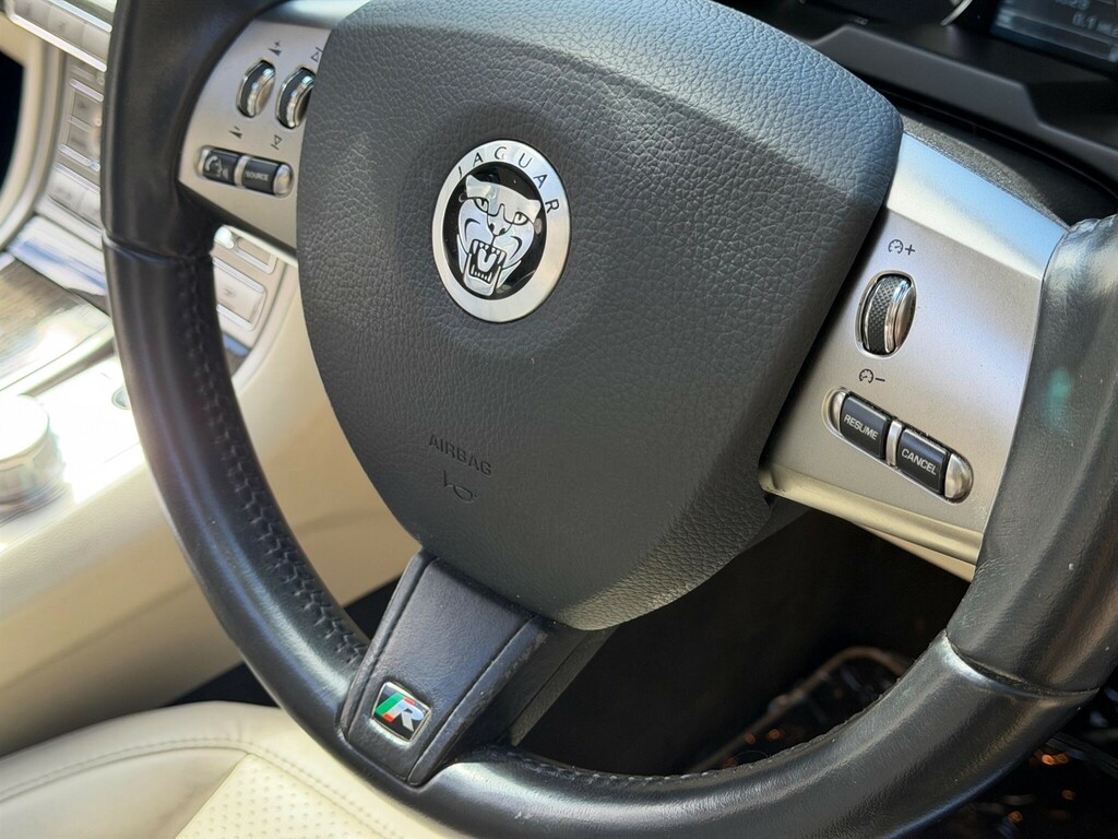 Jaguar XF V6 S Luxury Silver #69