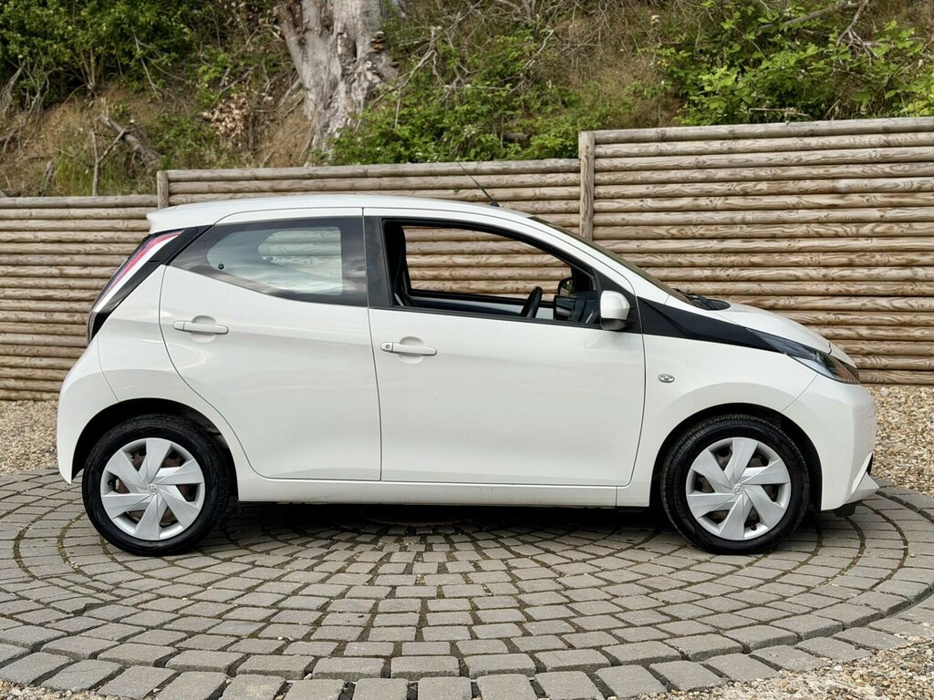 Toyota Aygo Hatchback Red #13