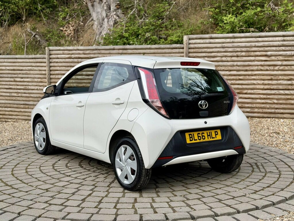 Toyota Aygo Hatchback Red #8