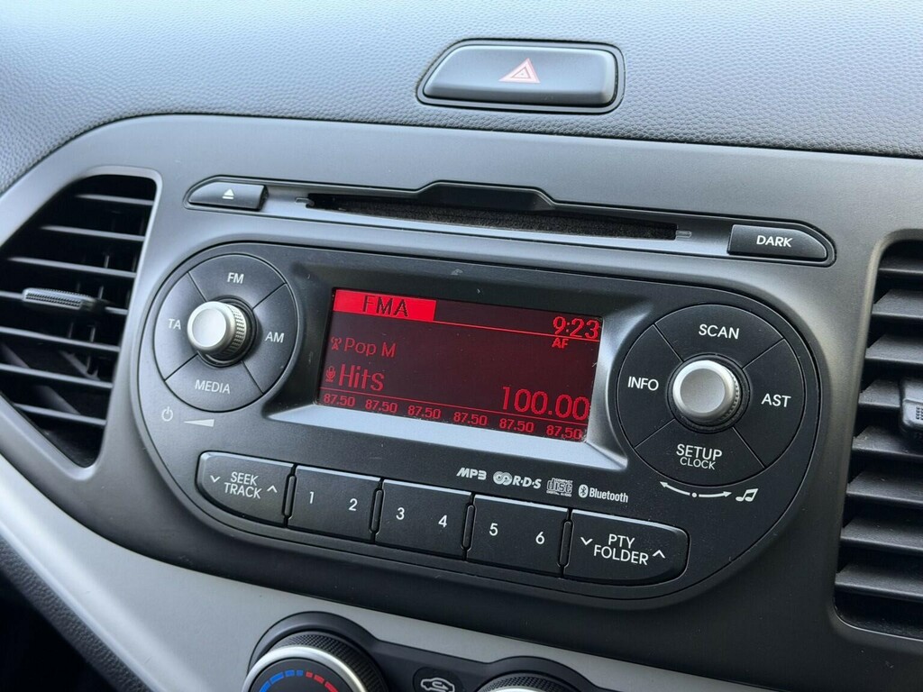 Kia Picanto Petrol Silver #35