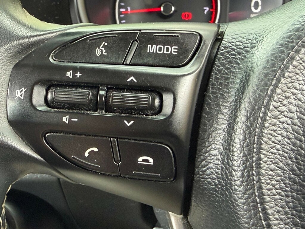 Kia Picanto 1.0 X-line S 66 Bhp Black #38